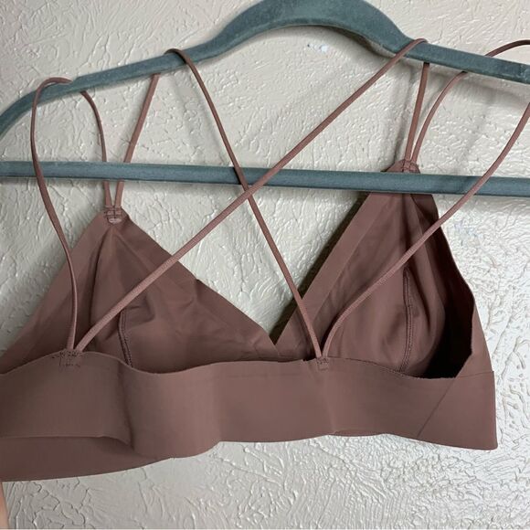 Out from under urban adelina strappy triangle bralette chocolate UO - Picture 5 of 6